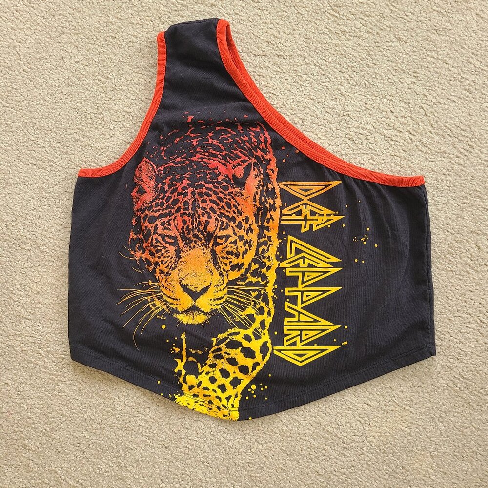 Def Leppard 1 strap crop top sz XL